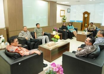 Paparkan Kondisi Terkini Gunung Marapi, Bupati Eka Putra Damtangi BNPB