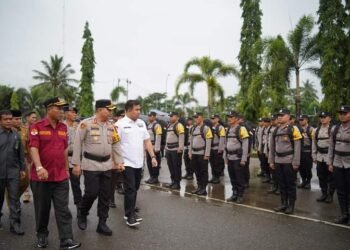 Bupati, Ketua DPRD, dan Forkopimda Dharmasraya Hadiri Apel Pergeseran Pasukan Pengamanan TPS