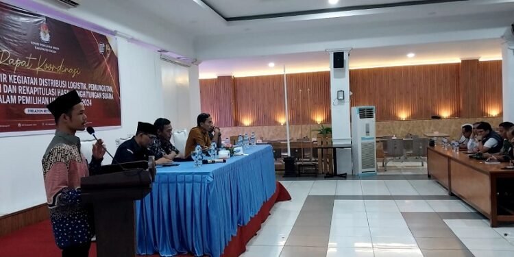 KPU Kab. Solok  Gelar Rakor, Pastikan Distribusi Logistik Harus Kelar Sebelum  Hari Pemilihan 