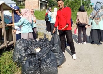 Implementasikan Inovasi GAGAH PISAN, Pemkab Dharmasraya Lakukan Aksi Bersih-Bersih Peringati HPSN