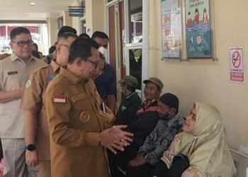 Terobosan Besar! Terkendala Biaya Berobat, Warga Tanah Datar Dibantu Program Berobat Gratis
