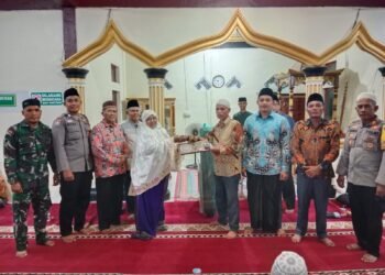 Jamaah Masjid  Almuqarabbin Ranah Lamo Sambut Hangat Kedatangan TSR 8  Dharmasraya