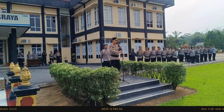 Kapolres Dharmasraya Gelar Apel Pengamanan Malam Takbiran Hari Raya Idul Fitri 1445 H