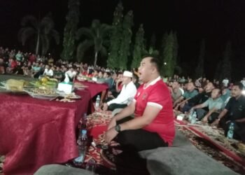 Nobar Semifinal Indonesia U23 VS Uzbekistan U23, Bupati Sutan Riska dan Kapolres AKBP Bagus Ikhwan Berbaur Dengan Warga Dharmasraya