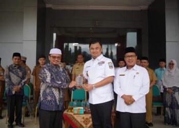 Bupati Sutan Riska Buka Khidmatul Ummah Santri Ponpes Sumatera Tawalib Parabek