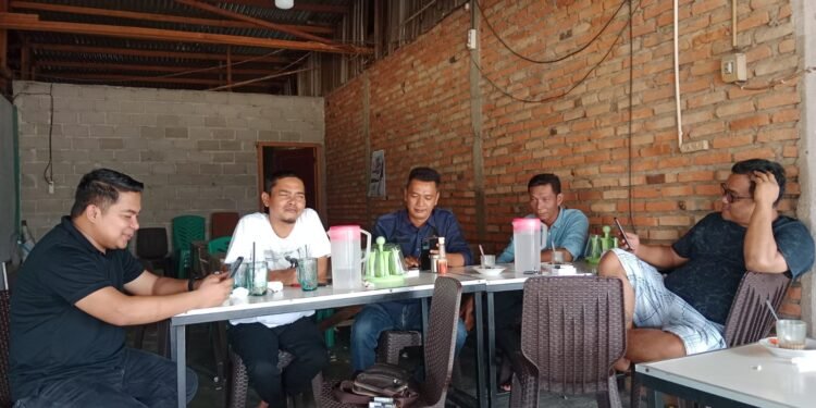 Jemput Aspirasi, Ade Sudarman Wakil Ketua DPRD Kabupaten Dharmasraya Datangi Tokoh Masyarakat