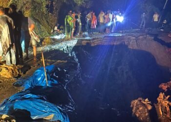 Jalan Nasional Amblas di Nagari Lolo, Akses ke Muara Labuh Putus Total  