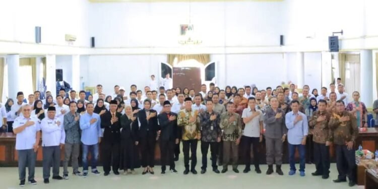 Sonsong Pilkada 2024,  KPU Pasaman  Lantik 60 Orang PPK  