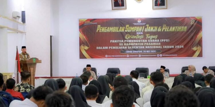 KPU Pasaman Lantik 186 Anggota PPS, Bupati Sabar AS Serukan Tri Sukses Pilkada 2024