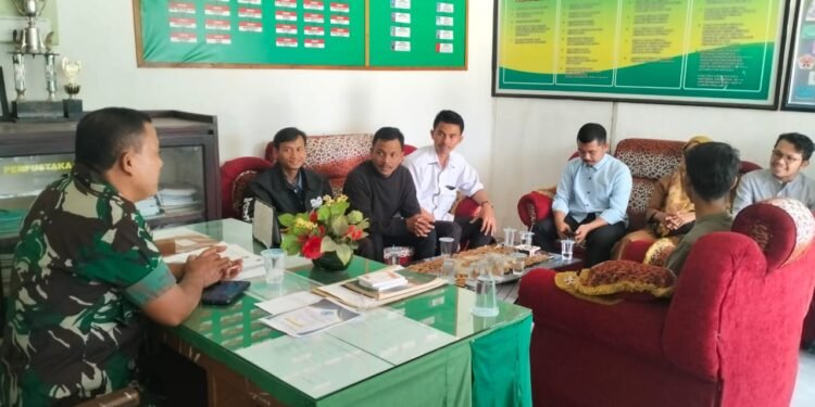 Tatap Pilkada Serentak 2024, PPK dan PPS Kecamatan Pantai Cermin Lakukan Koordinasi dengan Forkopincam