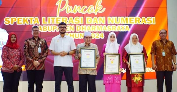 Hebat! Dharmasraya Raih 3 Rekor MURI Spekta Literasi Numerasi Tahun 2024