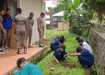 Kedapatan Bolos Sekolah, 8 Pelajar SLTA Terjaring Razia Satpol PP dan Damkar Kab. Solok