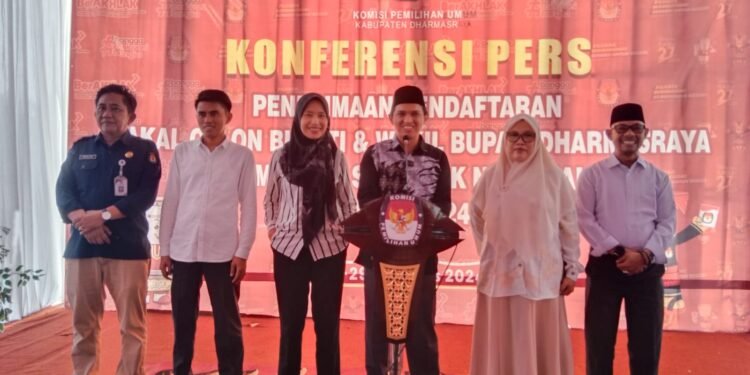 Hari Pertama Pendaftaran, Belum Ada Balon Kepala Daerah yang Mendatangi  KPU  Kabupaten Dharmasraya  