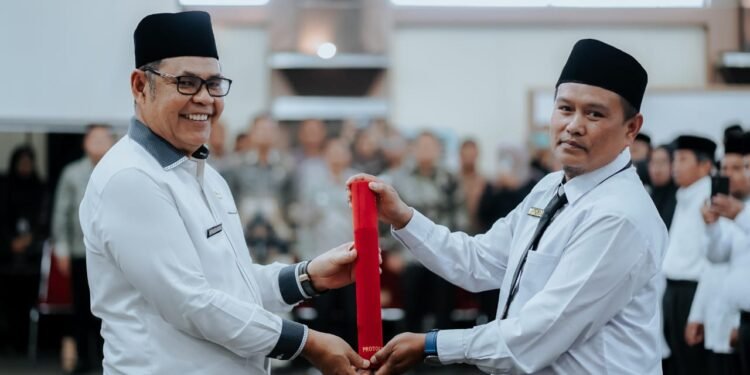 Bupati Solok Serahkan SK, Masa Keanggotaan BPN Diperpanjang 2 Tahun