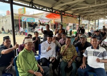 Pedagang Pasar Nagari Ampalu Keluhkan Sampah, Begini Jawaban Mahyeldi