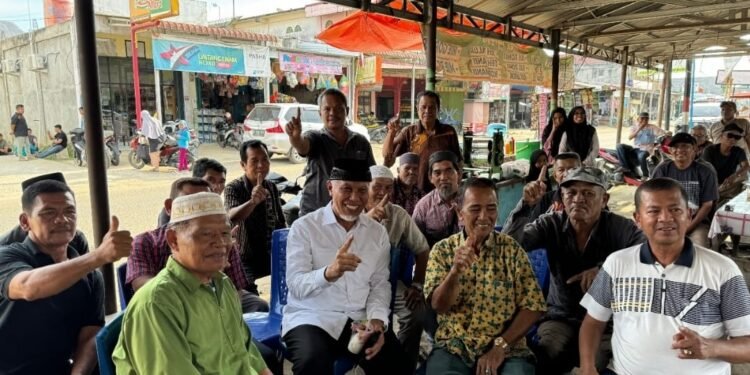 Pedagang Pasar Nagari Ampalu Keluhkan Sampah, Begini Jawaban Mahyeldi