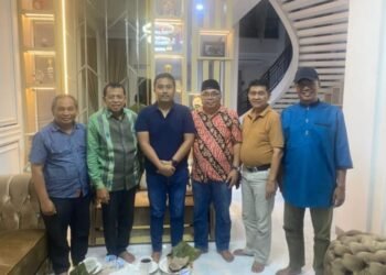 Sambangi Ganefri, Vasco Ruseimy Terima Pesan dan Nasehat  Agar Terus Rendah Hati