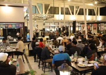 Ngopi di Menyala Coffee Padang Panjang, Mahyeldi Dorong Penggerak Ekonomi Lokal