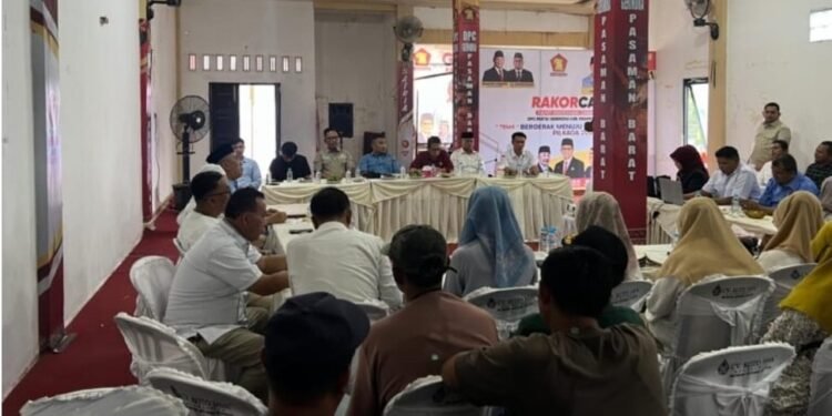 Di Pasaman Barat, Vasko Ruseimy Ingatkan Tidak Usah Habiskan Enegri Untuk Kampanye Negatif