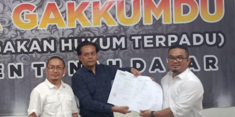 Paslon Nomor Urut 1 Richi Aprian-Donny Karsont Laporkan 7 Dugaan Pelanggaran Pilkada Tanah Datar  