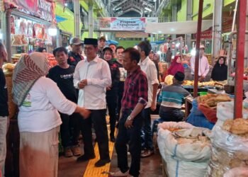 NC-LM Blusukan ke Pasar Solok, Ciek Tapi Boneh Bergema Menyambut Aroma Perubahan