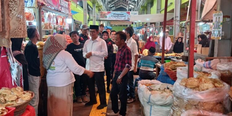 NC-LM Blusukan ke Pasar Solok, Ciek Tapi Boneh Bergema Menyambut Aroma Perubahan