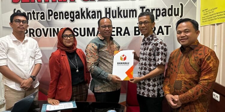 Tim Kuasa Hukum NC-LM Minta Bawaslu Sumbar Ambil Alih Laporan di Bawaslu Kota Solok