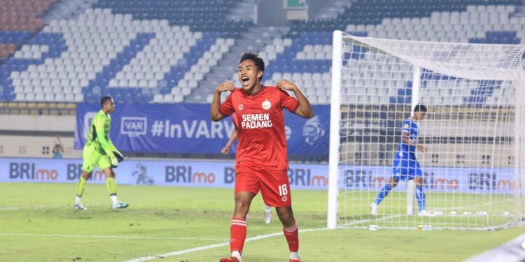 Ternyata Tak Muda “Mendaram” Kabau Sirah, Persib Bandung Ditahan 1-1