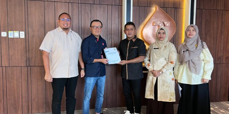 Gercep! Bahas Blankspot, Wabup Solok Jon Firman Pandu Bersama  Andre Rosiade Datangi Dirut Telkomsel