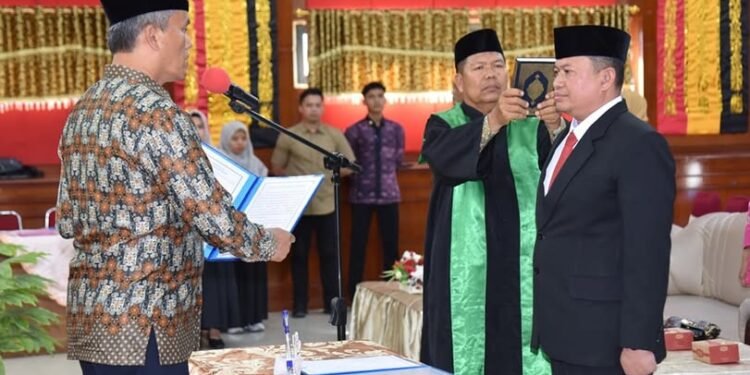 Mursalim Dilantik Menjadi Pj. Sekda Kota Pariaman