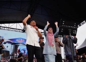 Group Band Tipe-X Guncang Dharmasraya