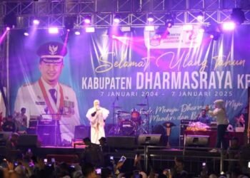 Semarak Malam Resepsi HUT  ke-21 Dharmasraya Bersama Rayola