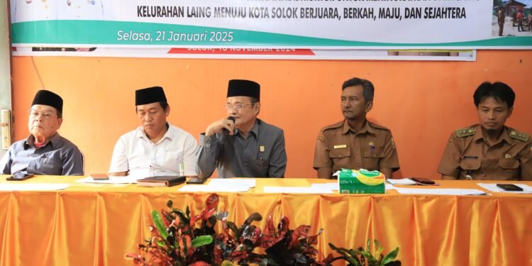 Hadiri Musrenbang Kelurahan Laing, Wakil Ketua DPRD Kota Solok Amrinof Dias Minta Kantor Lurah  Dibangun Baru