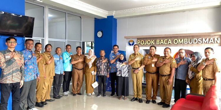 Dipimpin Sekda Medison, Pemkab Solok Kunjungi Ombudsman RI Perwakilan Sumbar