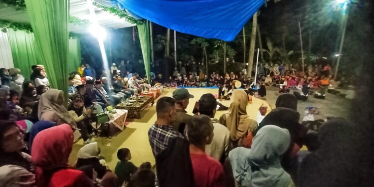 Dibanjiri Pengunjung, Silaturahmi Grup Randai Kajai Sakato Kotobaru Diaperesiasi  Dinas Kebudayaan Sumbar dan Disparbud Kabupaten Solok