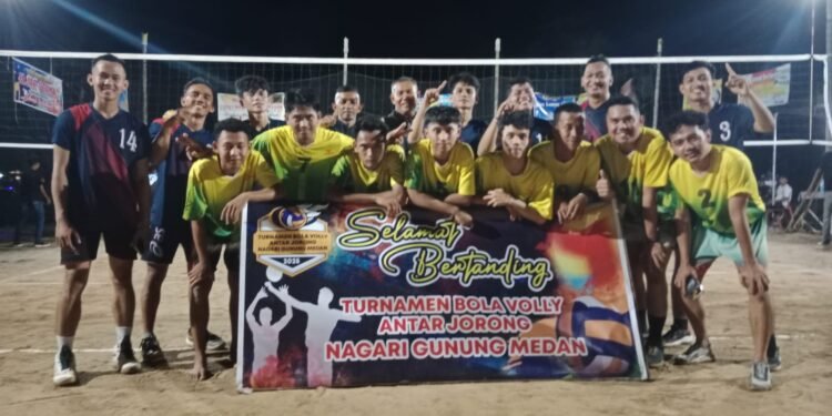 Klub Ganting A Kalahkan Ganting B  pada Final Turnamen Volly Ball Putra Antar Jorong Se Kenagatian Gunung Medan