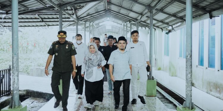 Sidak ke RSUD Arosuka, Wabup Candra Ingin Pastikan Layanan Rumah Sakit Berlangsung  Baik