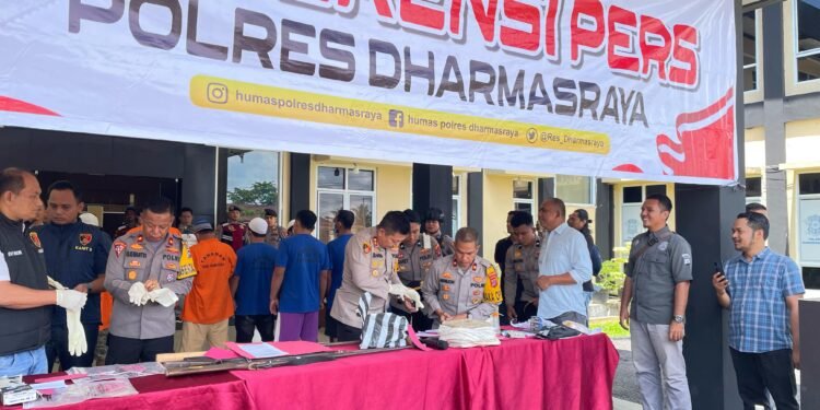 Polres Dharmasraya Berhasil Tangkap Pelaku Perampokan Memakai Senpi