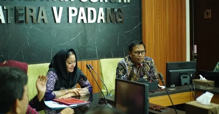 Dua Pekan Menjadi Bupati Dharmasraya, Annisa Suci Ramadhani dan Leliarni Datangkan Dana Pusat Senilai Rp 61,8 Milyar