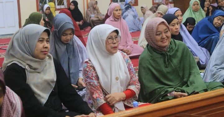 Wabup Dharmasraya Leliarni Sambut TSR 11 Provinsi Sumbar di Mesjid Al Furqon