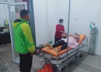 Lelelahan Saat Mudik, Pengendara Motor dari Jambi Dibantu Petugas Posyan ke RSUD Arosuka