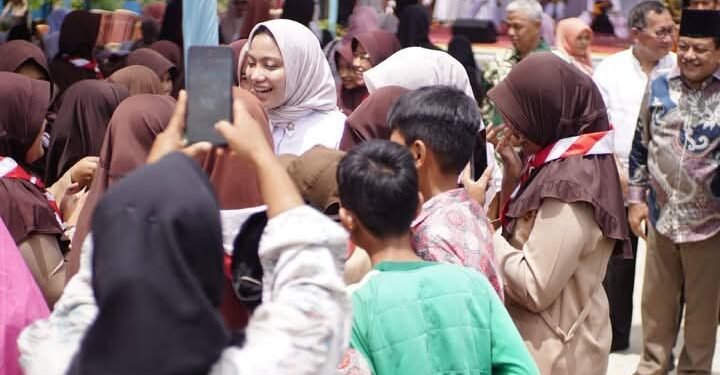 Bupati Annisa Minta Dinas Pendidikan Mendata Seluruh Pelajar dari Keluarga Kurang Mampu