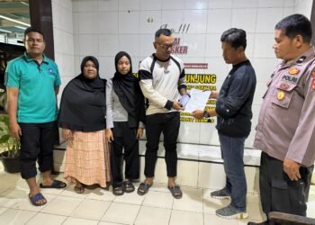 Penyerahan remaja hilang