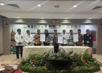 BUpati dan Ketua DPRD Dharmasraya hadiri di KPK ungkapkan komitmen anti terhadap korupsi