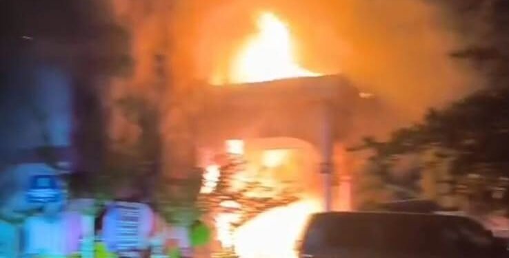 Gedung FKM Unand terbakar