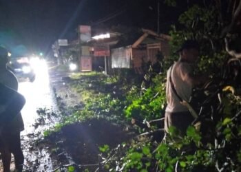 Angin Kencang Landa Dharmasraya, Sejumlah Kaca RSUD Sungai Dareh Pecah
