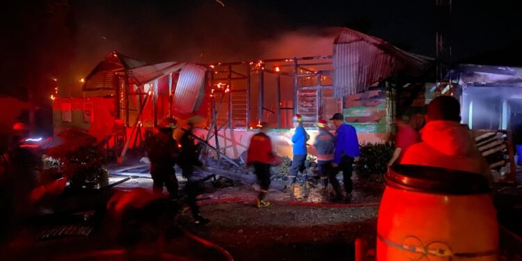 Bangunan Kantor Kebun Teh PTP Nusantara IV Aie Batumbuak Ludes Terbakar, Kerugian Capai Rp 150 Juta