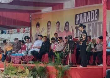 Disambut Ribuan Atlit dan Warga,Menpora Dito Janjikan Kelengkapan Infrastruktur Olahraga di Dharmasraya