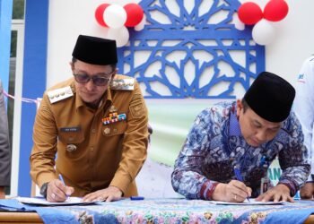 Pembangunan Rampung, Dirut Bank Nagari Serahkan Gedung MUI Tanah Datar kepada Bupati Eka Putra