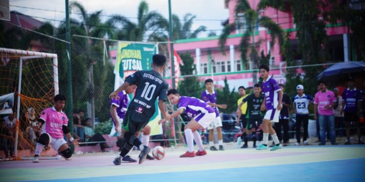 SMAN 2 Pulau Punjung Juara Undhari Futsal Competition 2025 Usai Kalahkan Tim SMAN 1 Sungai Rumbai